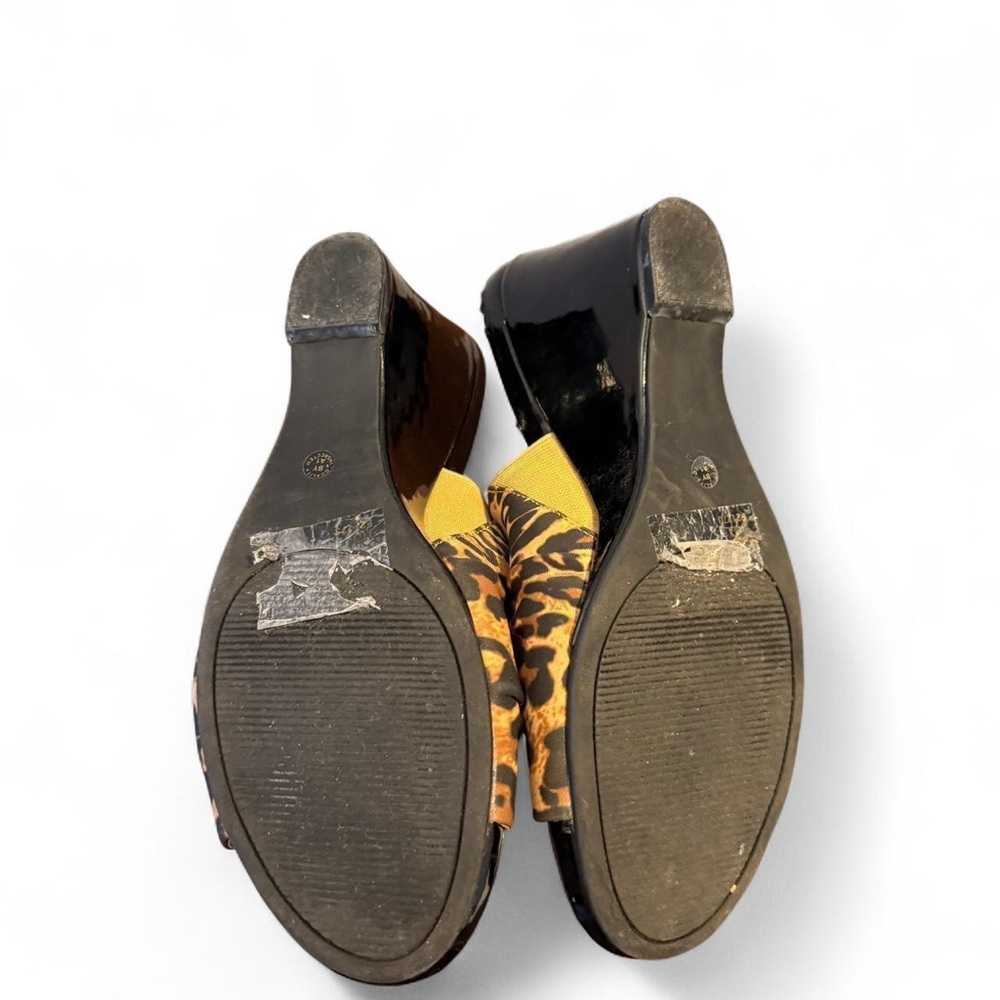 Liz Claiborne Brown Leopard Print Mules - Picture 4 of 4